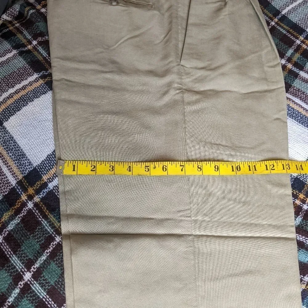 Dockers pants very